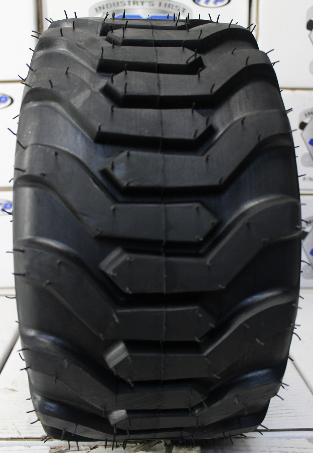 картинка Шина для мини трактора Carlisle Trac Chief 20x8.00-10