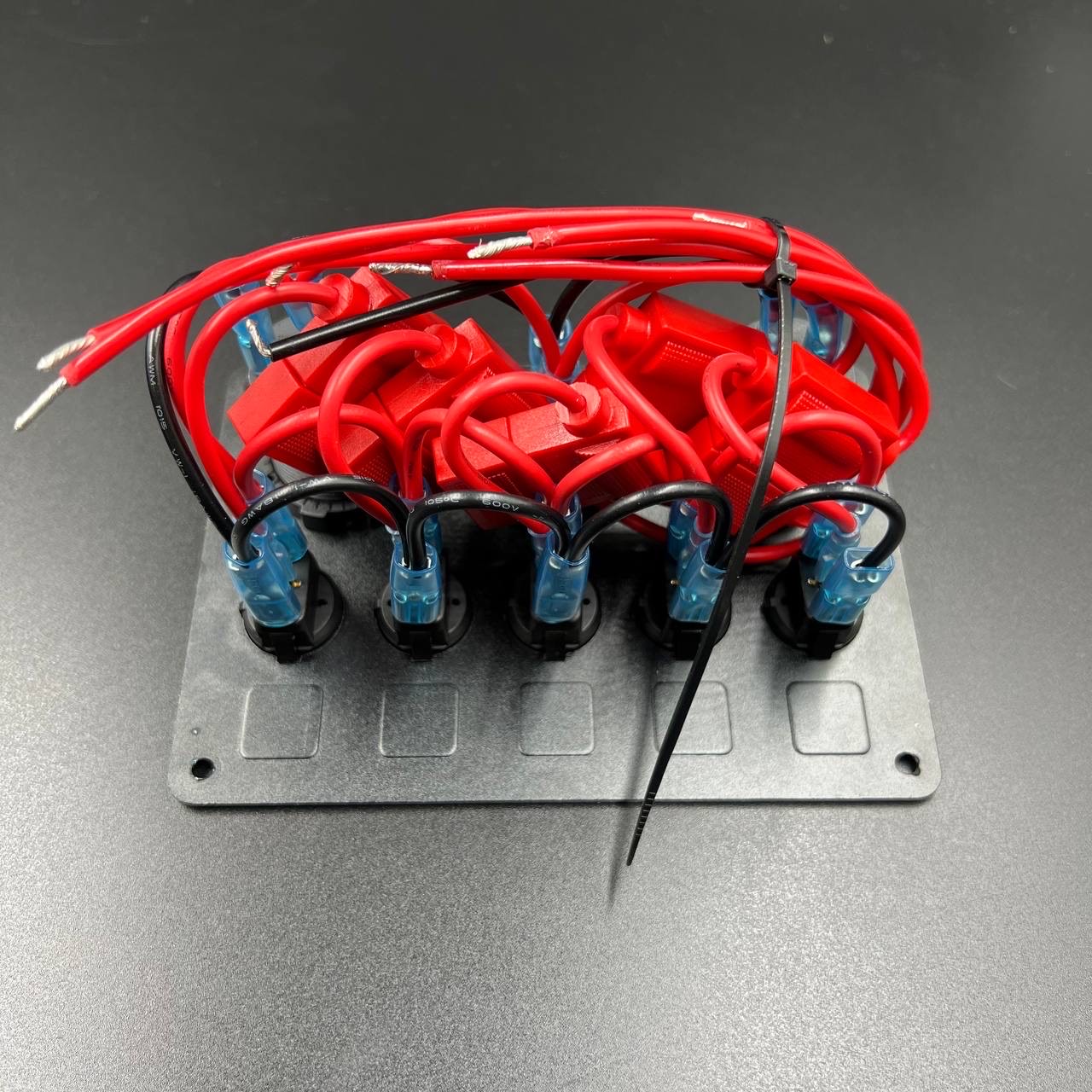 Панель управления(5 тумблеров вкл/выкл, вольтметр, прикуриватель, USB)(PREMARINE)