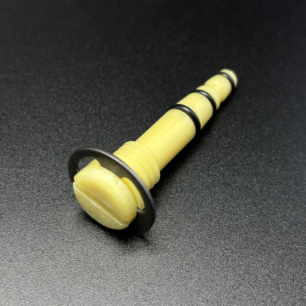 картинка Клапан запорный гидроподъёмника пластиковый VALVE KIT-RELIEF (Quicksilver)