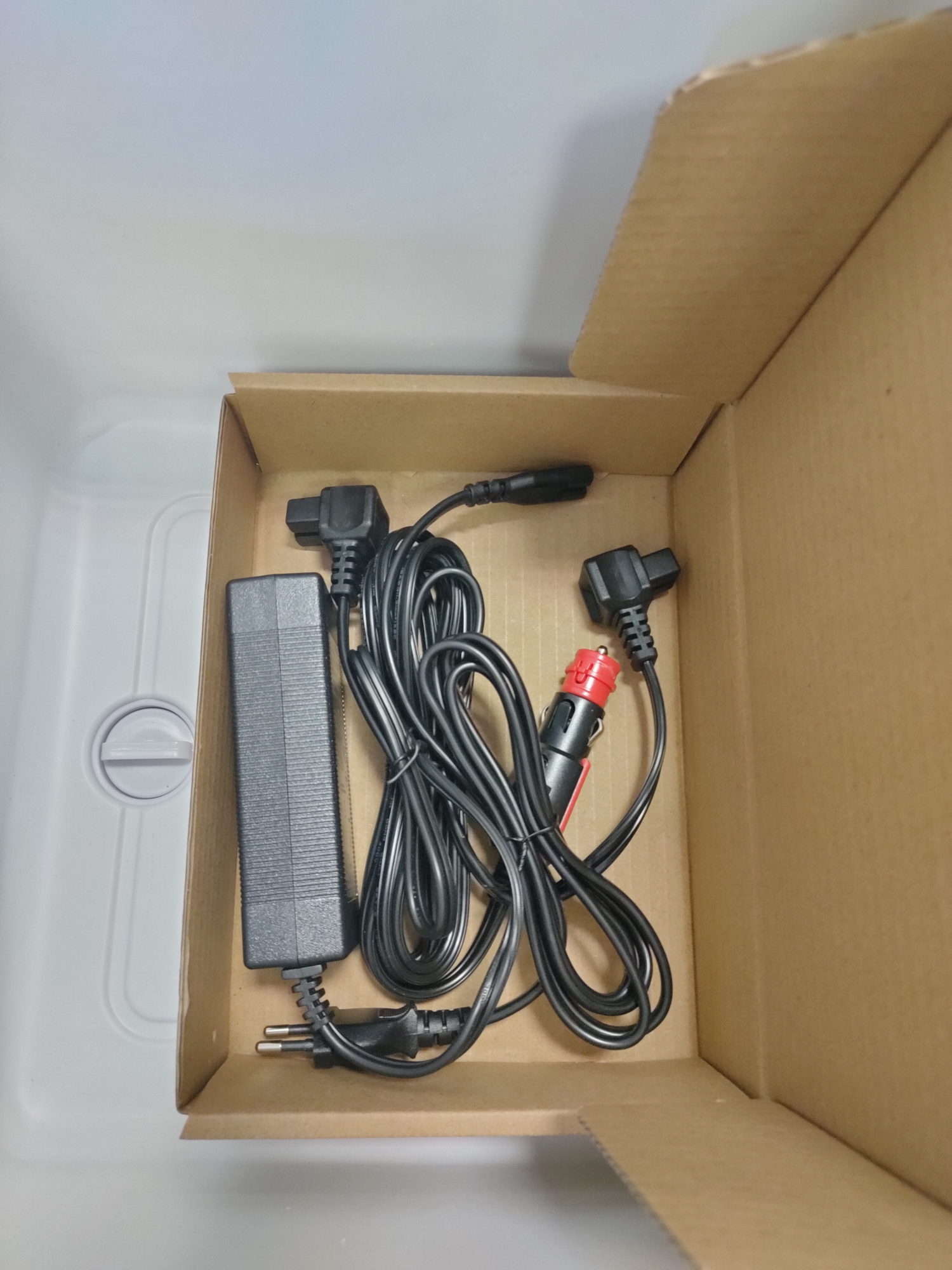 картинка Компрессорный автохолодильник Mobile Comfort MC-55 (12/24/220V)