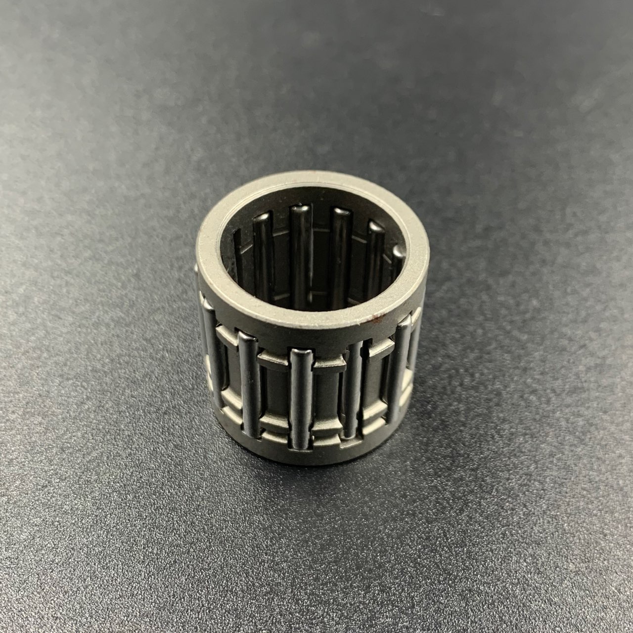 картинка Подшипник поршневой Suzuki DT20-30 (18x23x22) (Omax)