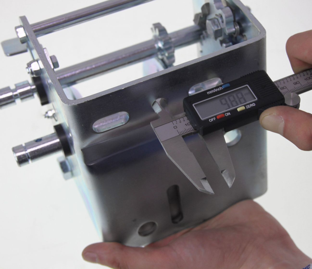 картинка Лебедка для прицепа 2000 lbs (907 кг)