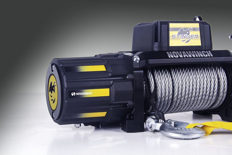 картинка Лебедка Stinger 12000 12В лебедка электрическая