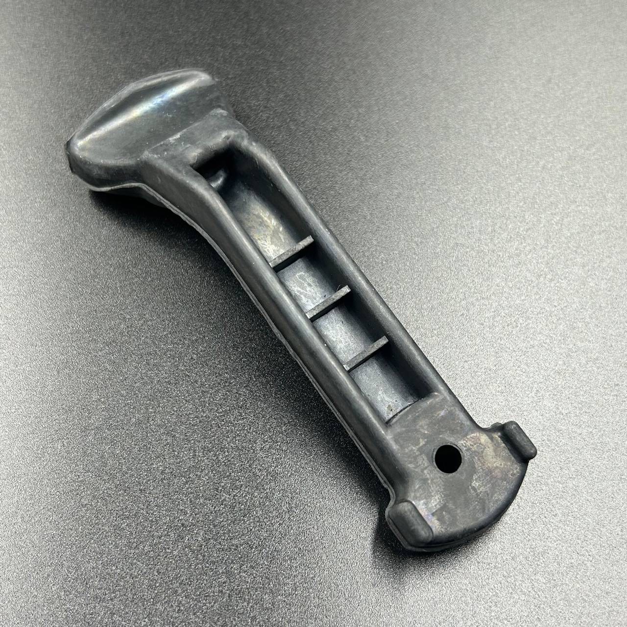 картинка Крепление пластиковой боковой панели BRP Ski Doo (517-302-448) (KINETIX)