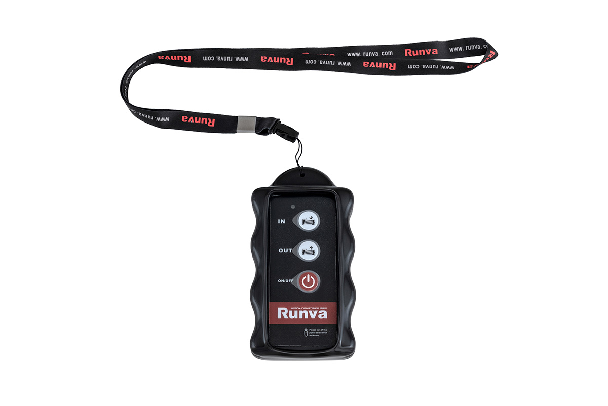 картинка Лебёдка двухмоторная 12V Runva 14000 lbs 6350 кг синтетический трос