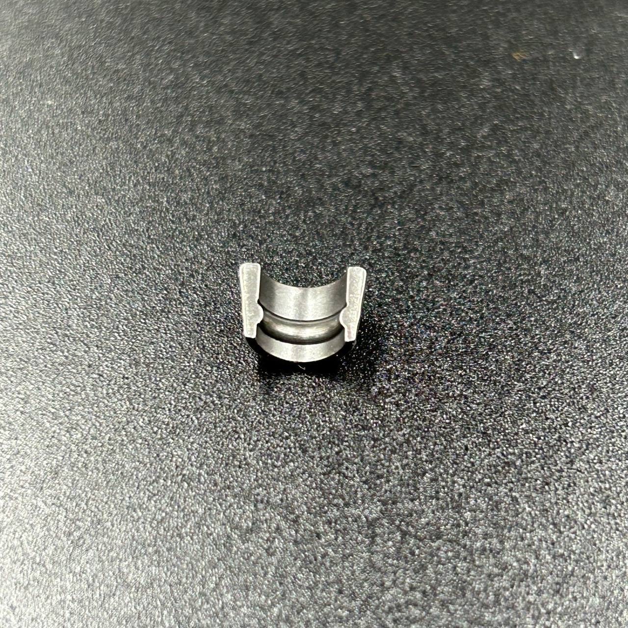 Сухарь клапана Yamaha F75-115 (Yamaha)