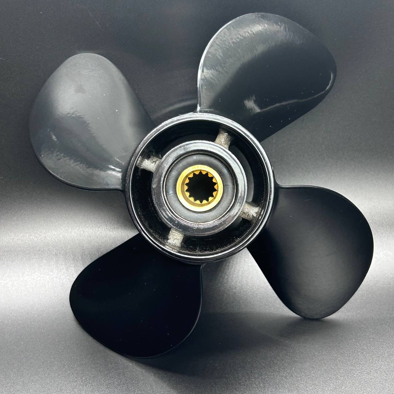 картинка Гребной винт Johnson/Evinrude 20-35 (4x10.1x15) (Polastorm)