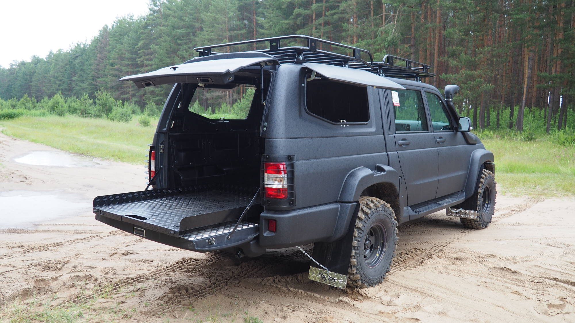 картинка Крыша (кунг) кузова для UAZ Пикап (двойная кабина) (чёрная)(3 двери) Expedition АВС-Дизайн ABC.UAZ.BR.09B
