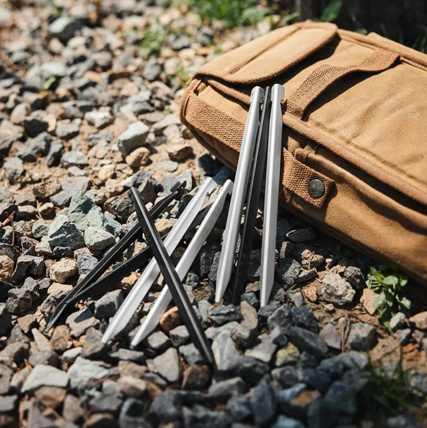 картинка Колышки Naturehike алюминиевые (8 шт.) 20 см, черные, V-образные