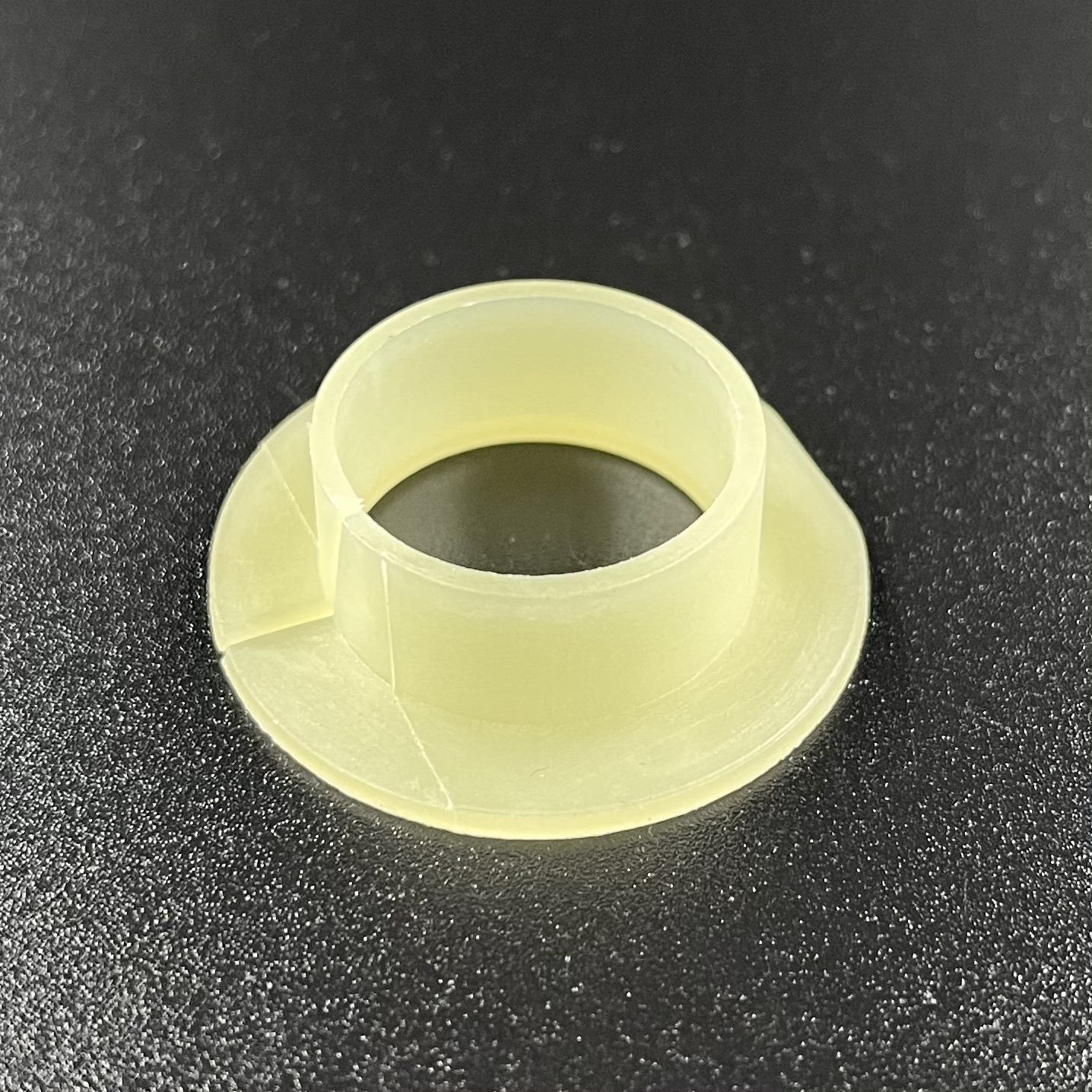 картинка Втулка румпеля пластиковая Yamaha 9.9-15, F9.9-25 (Omax)