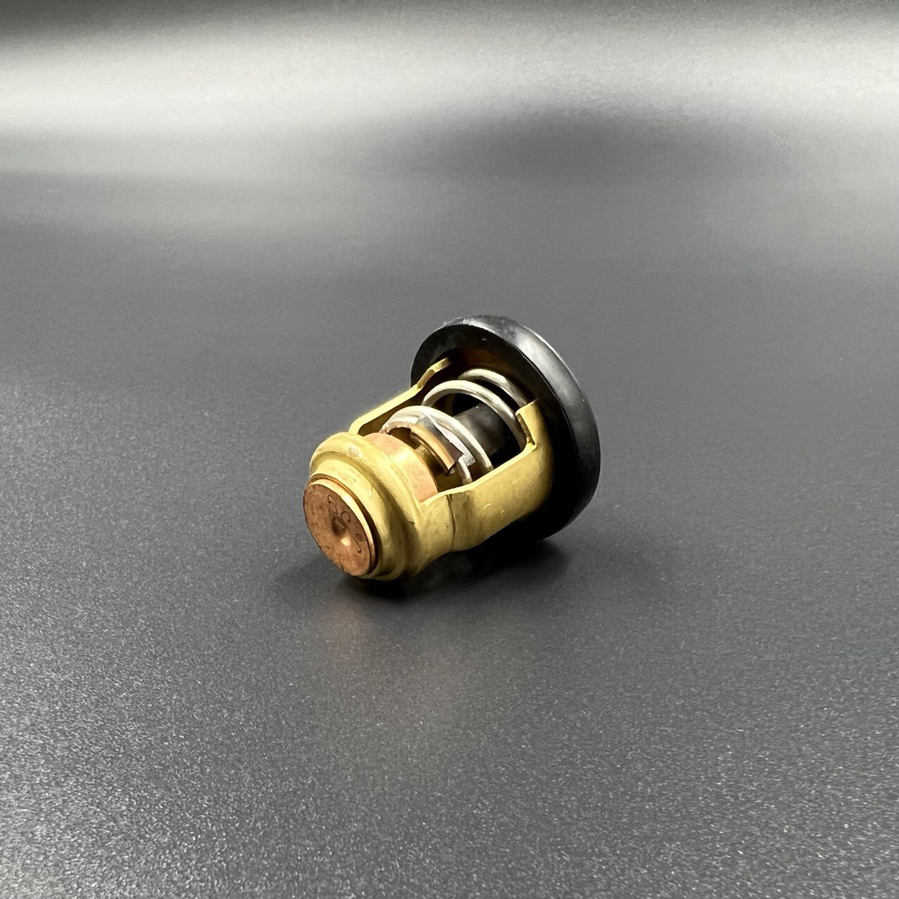 картинка Термостат Yamaha F4-15, F80-100 (6G8-12411-01) (Omax)