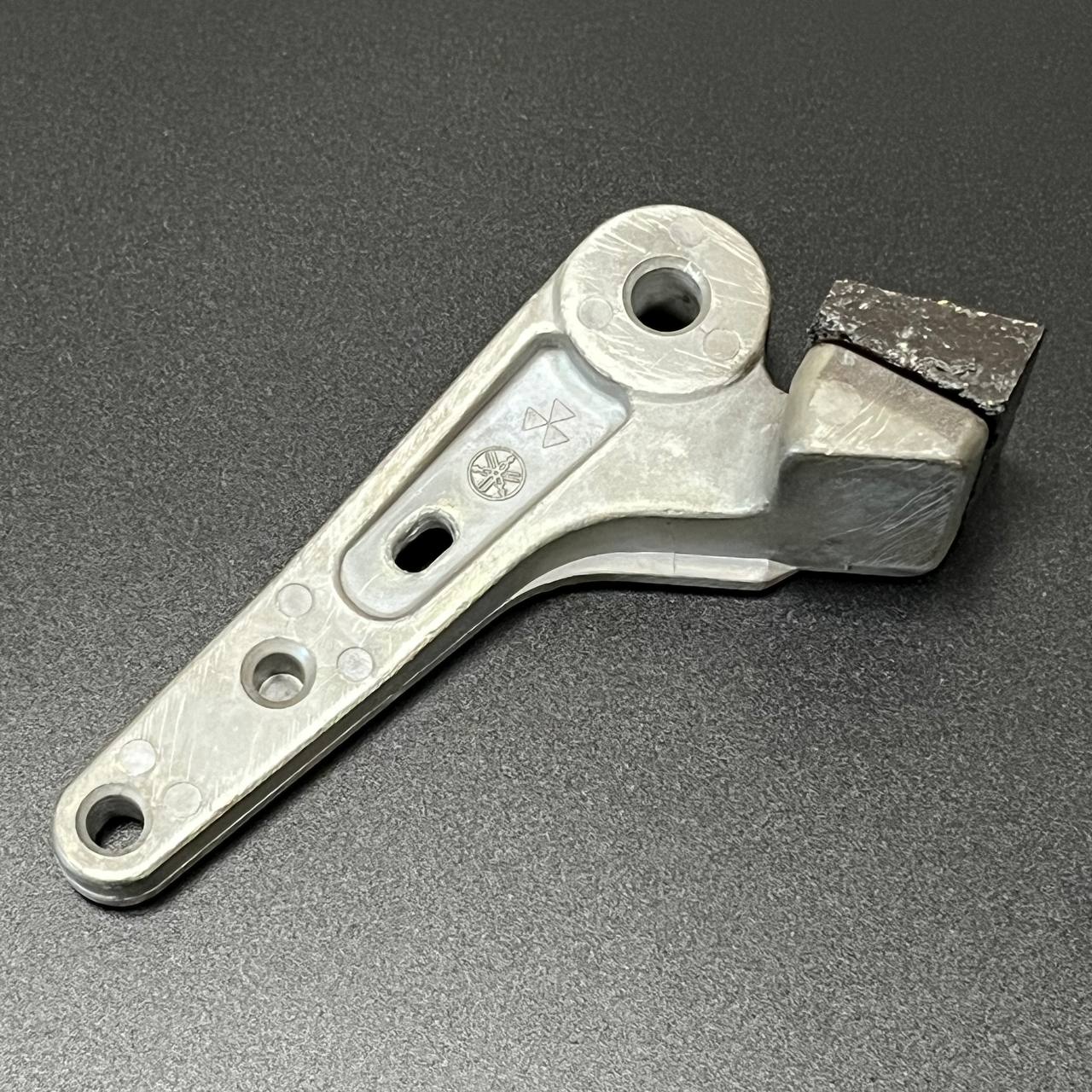 картинка Тормозная колодка внутренняя Yamaha BR250  (Yamaha)