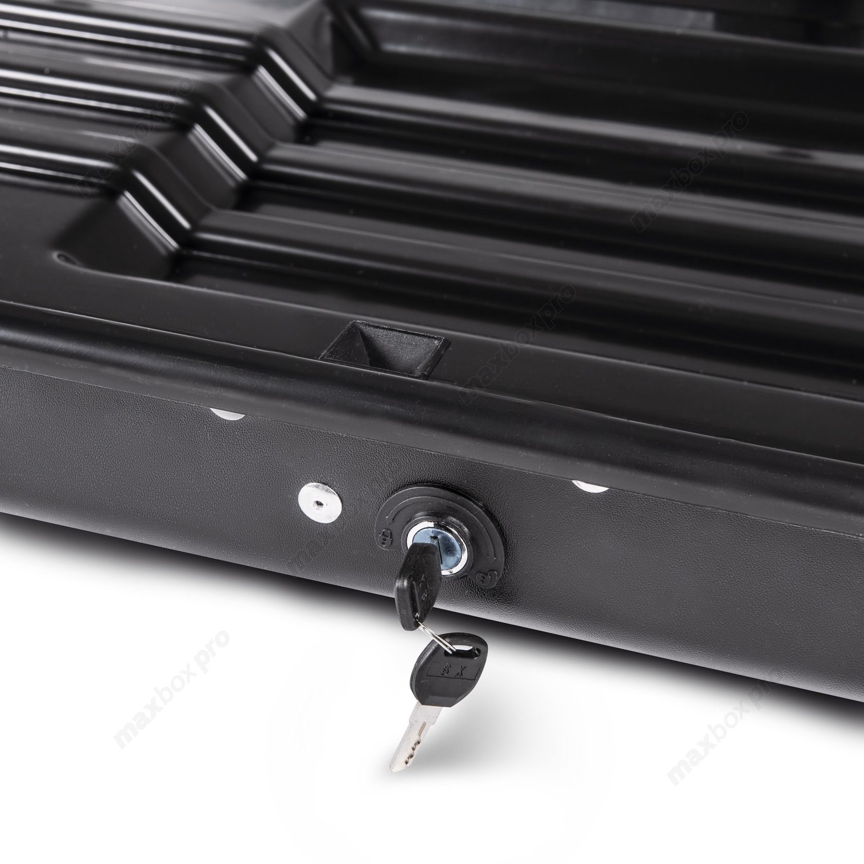 Автобокс MaxBox PRO 520 (большой) белый глянцевый