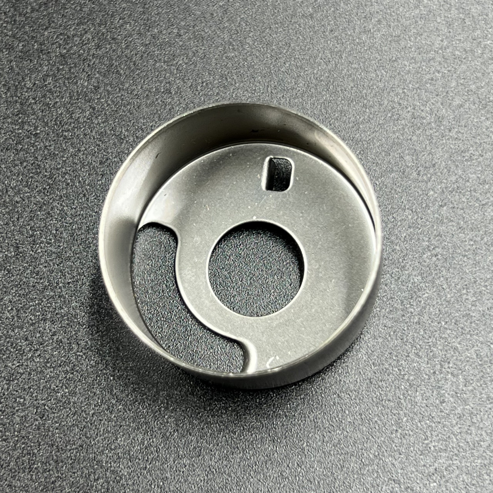 картинка Стакан помпы охлаждения Tohatsu 5-6, MFS6 (16157 F6-03000002) (KACAWA)