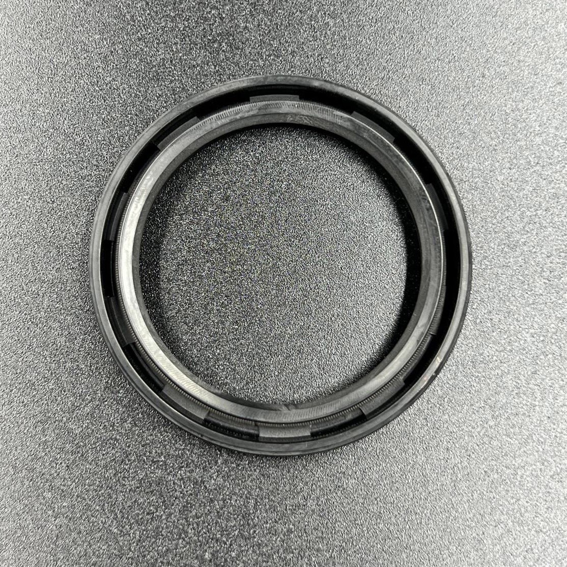 картинка Сальник Yamaha (93102-40M14; 93102-40M38) (40x52x6) (Omax)