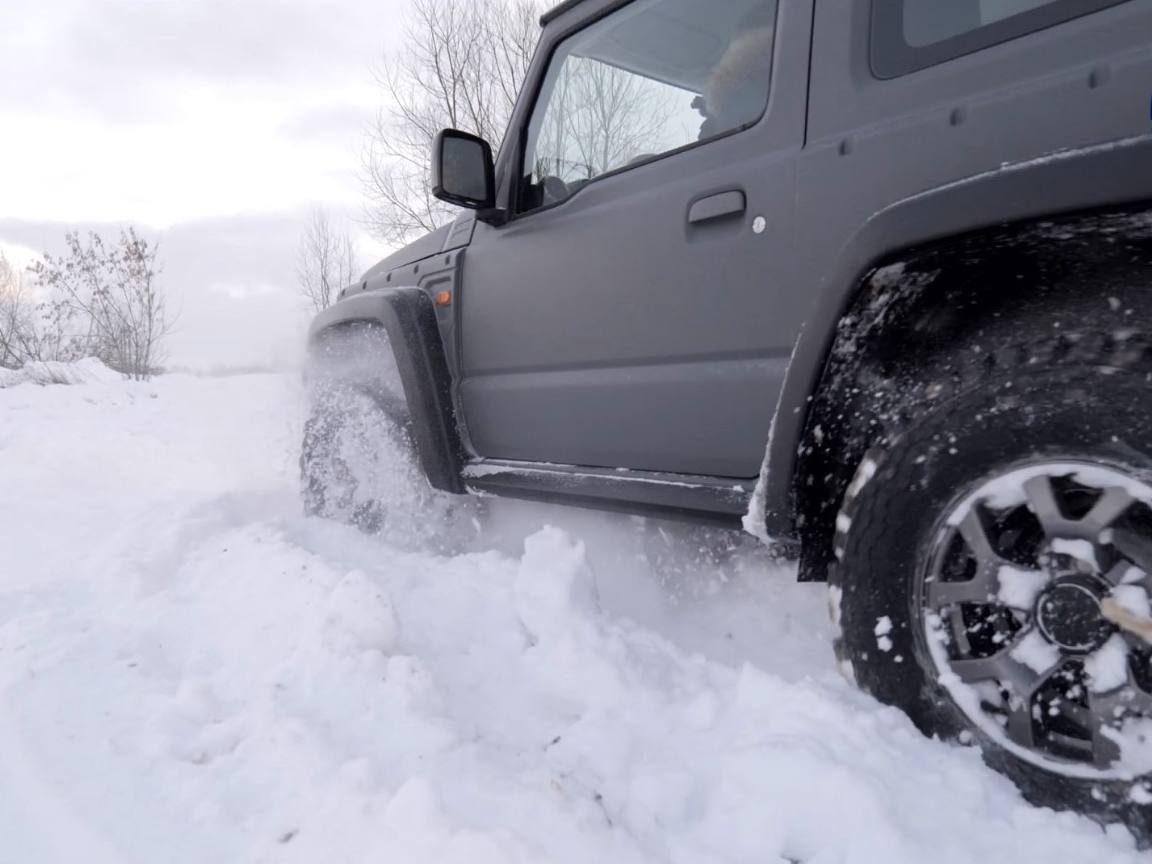 Расширители колесных арок и крылья композитные (комплект) Suzuki Jimny