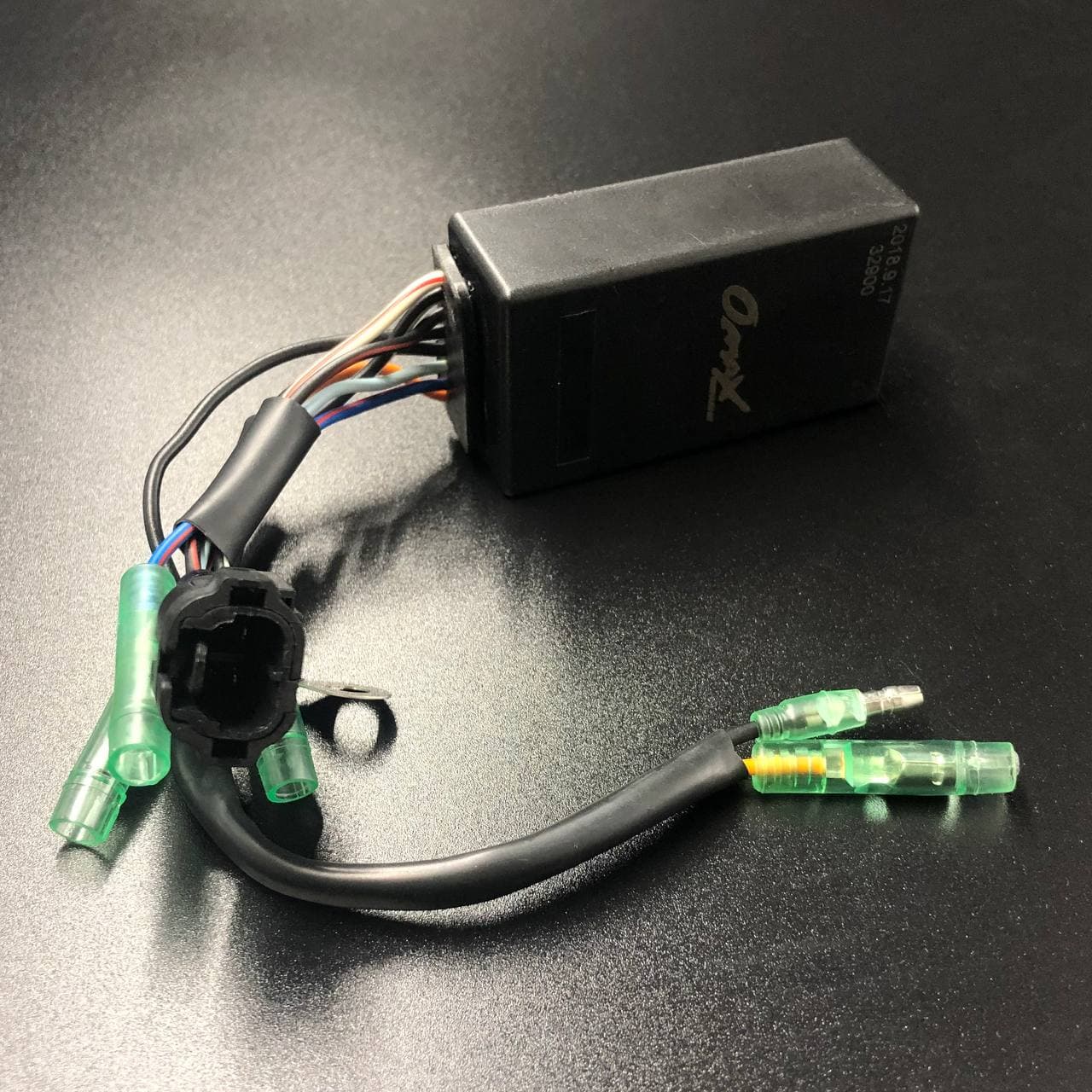 картинка Коммутатор Suzuki DT20-30 (Omax)