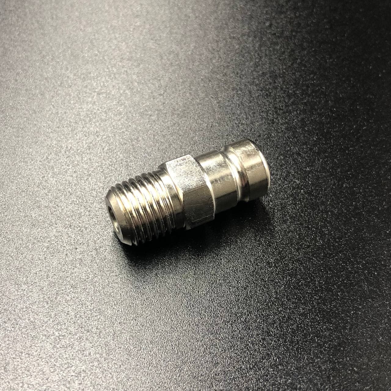 картинка Коннектор топливный Suzuki DT5-200, DF8-140 (с бака) (Omax)