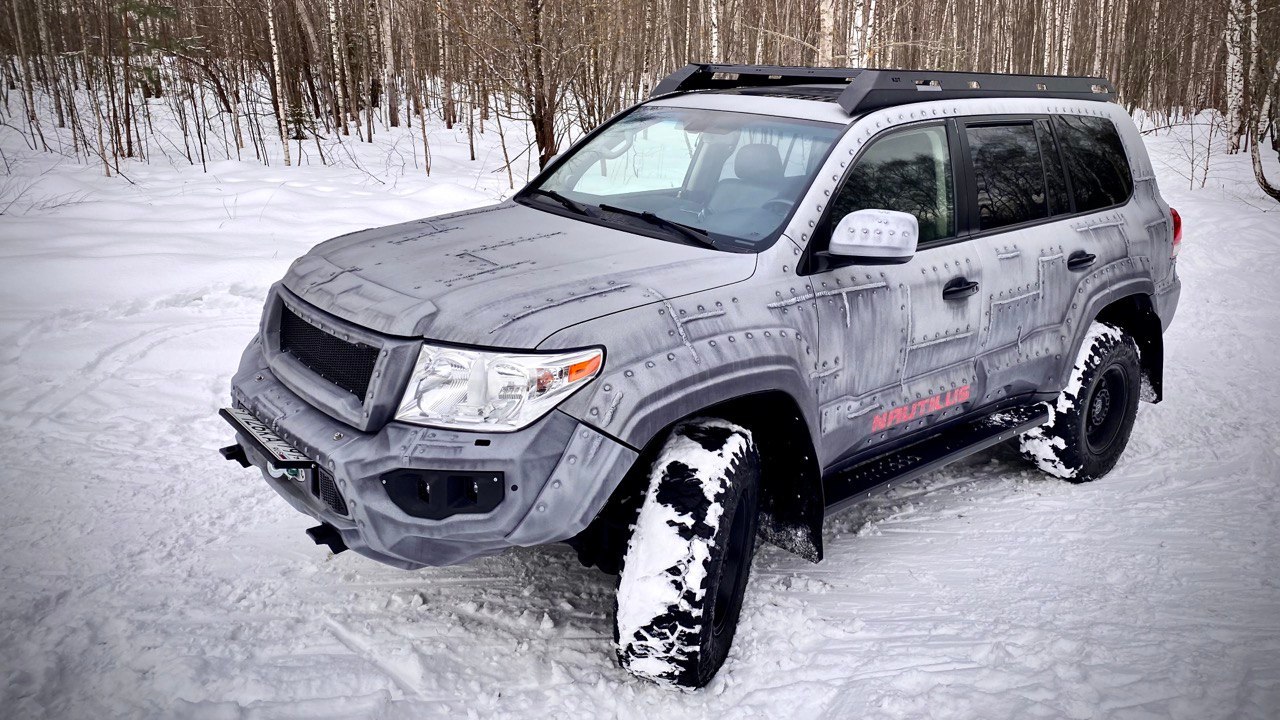 картинка Пороги с подсветкой - Toyota Land Cruiser 200