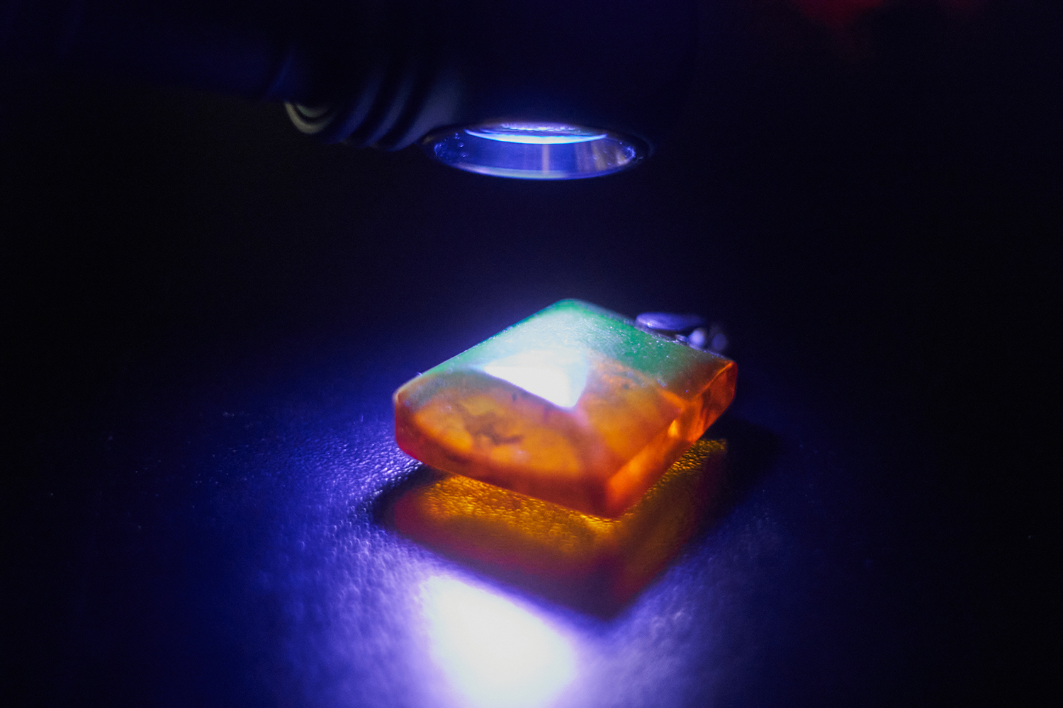 картинка Фонарь Armytek Wizard C2 WUV 