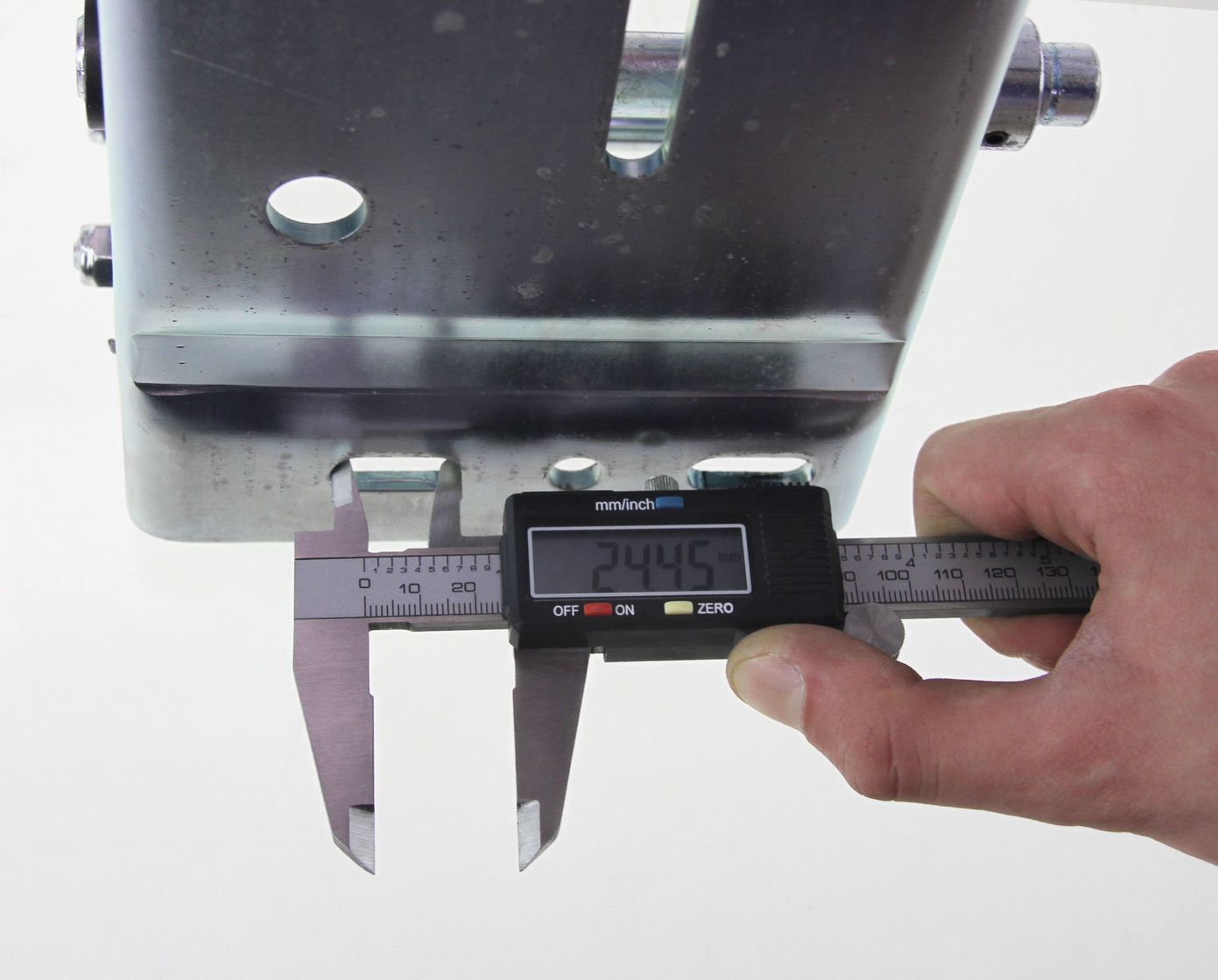 картинка Лебедка для прицепа 2500 lbs (1100 кг)