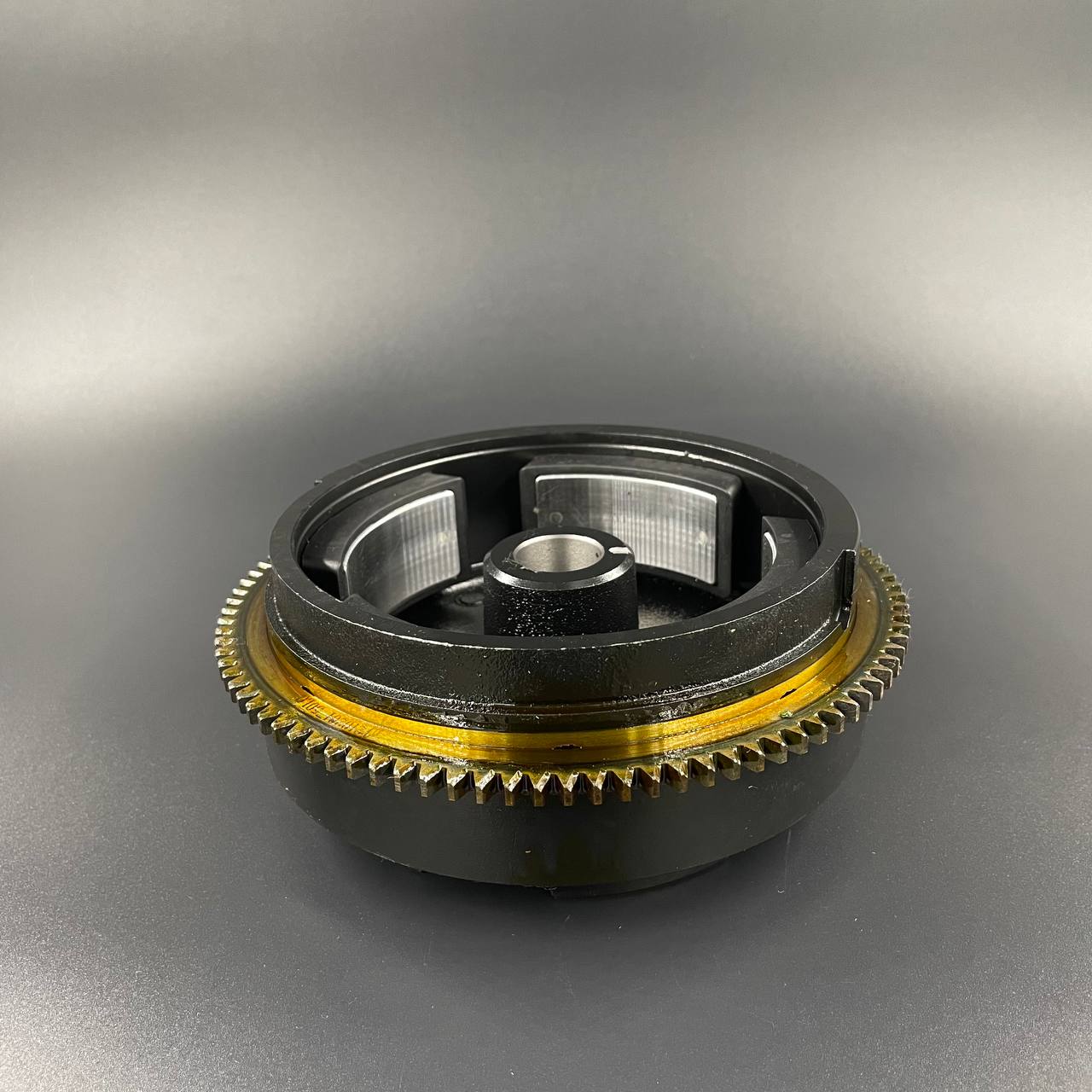 картинка Маховик Yamaha 9.9-15 (C венцом для электростартера) (Omax)