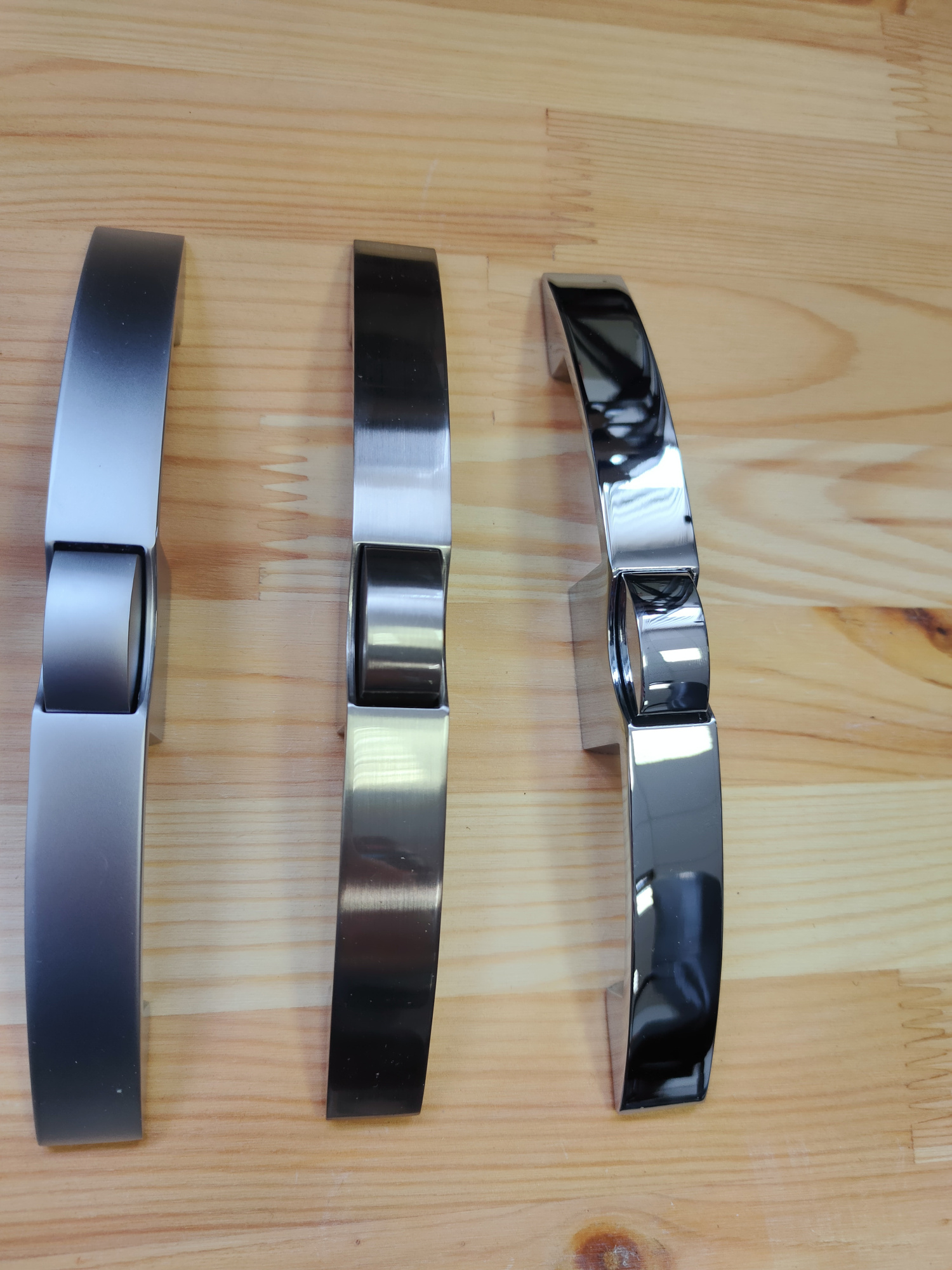 картинка Ручка-замок мебельная BL06-160-CH (зеркальный)