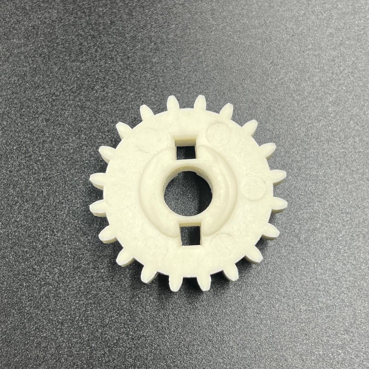 картинка Шестерня помпы охлаждения (20 зубов) (ZIBO)