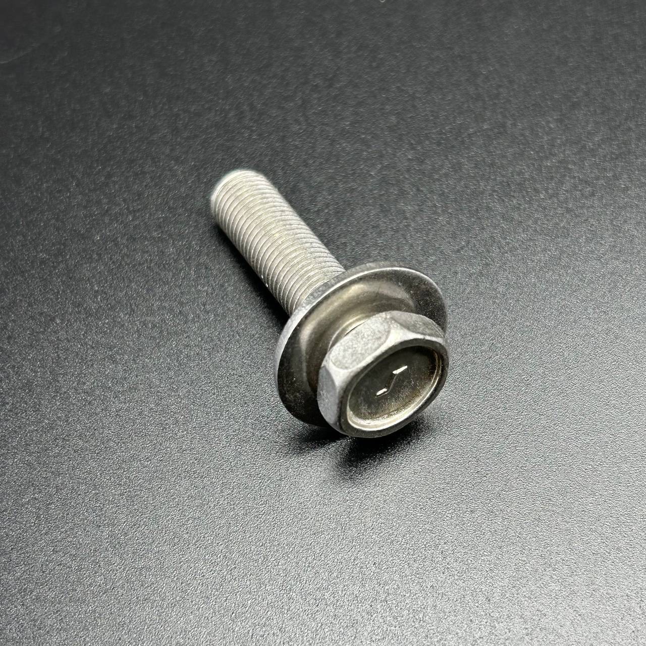Болт стальной диам. 9 мм SCREW @5 (Quicksilver)