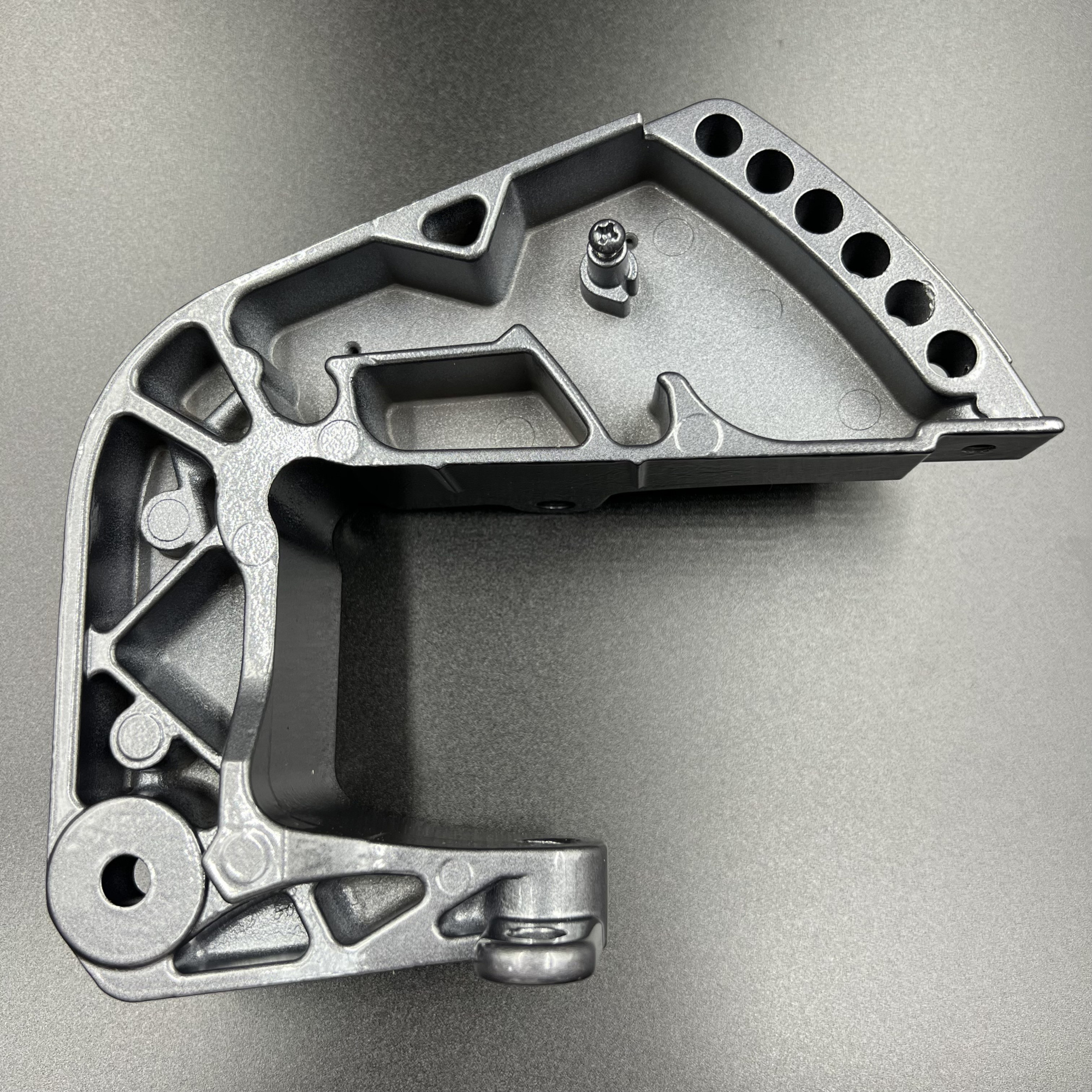 картинка Струбцина правая Tohatsu 8-9.8 (YUELANG)