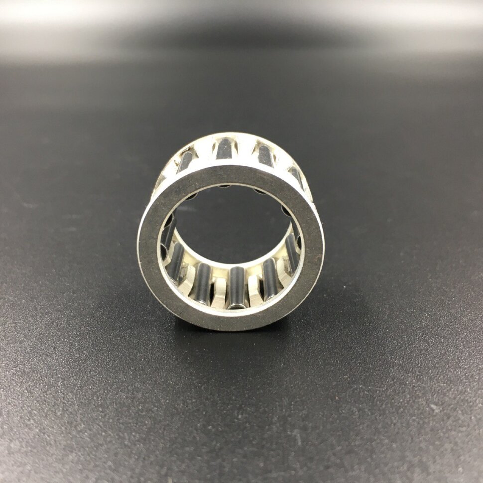 картинка Подшипник шатунный Tohatsu 25-30 (20x28x18) (Omax)