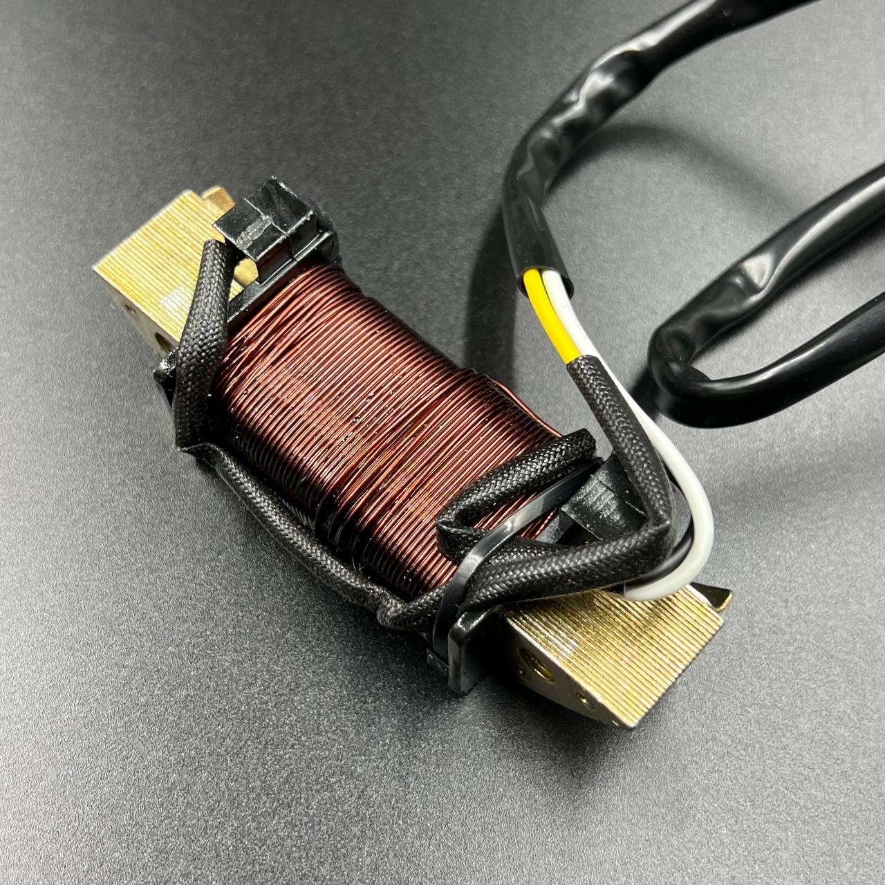 картинка Катушка генераторная подмаховиковая Tohatsu 9.9-18 (Kacawa)