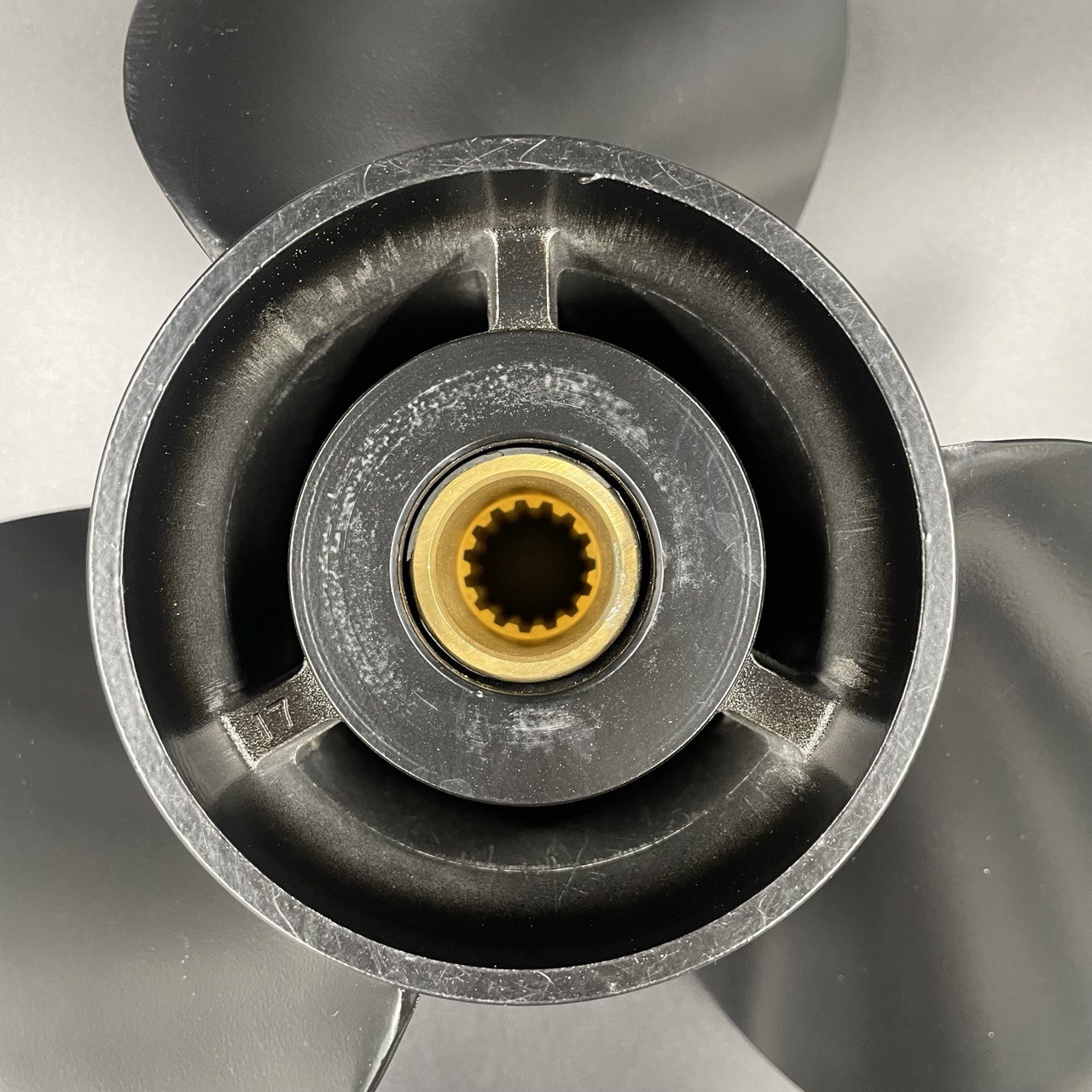 картинка Гребной винт Suzuki DF150-DF300 (3x15x17)