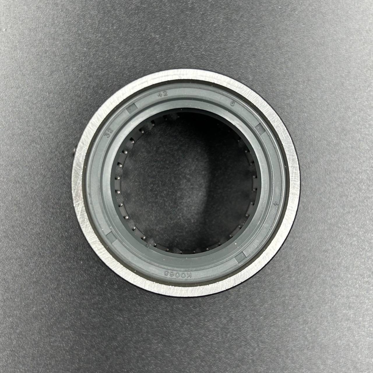 картинка Подшипник роликовый коленвала Yamaha 25-30G (61T) до 2001г (32x48x32) (Omax)