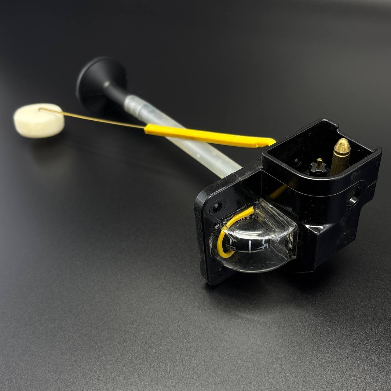 картинка Датчик уровня топлива в баке PICK UP ASSY (Quicksilver)