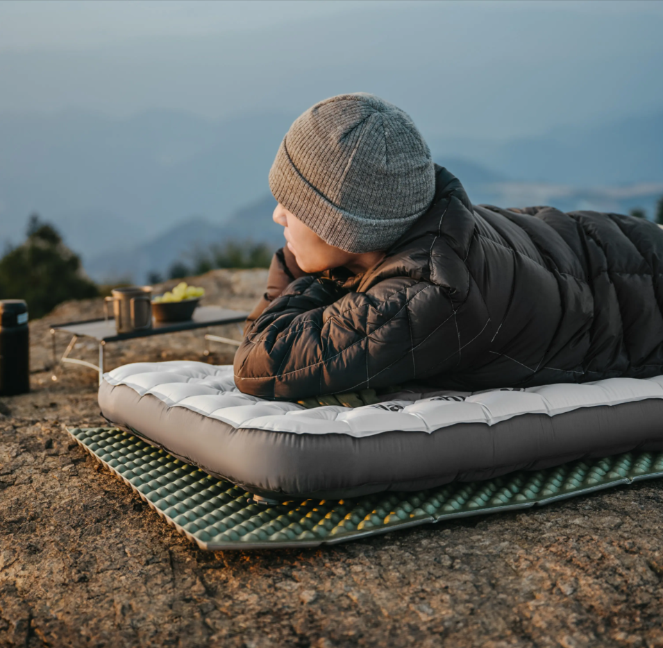 картинка Коврик надувной Naturehike 196х64х10 см, серебристый карбон