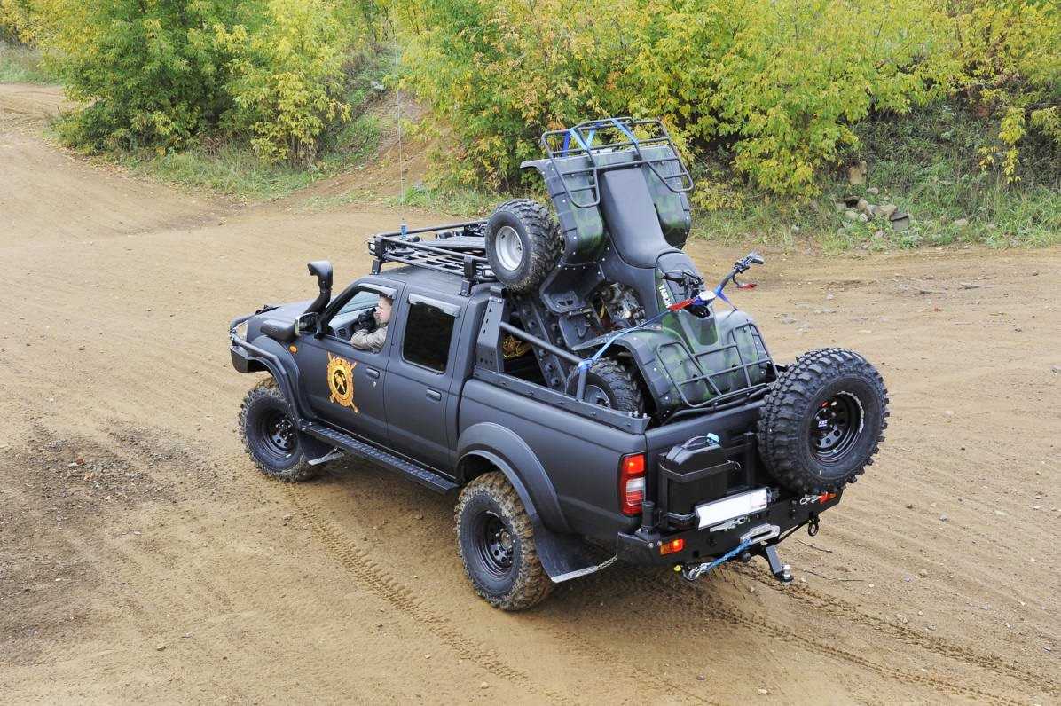 картинка Дуга безопасности KDT многофункциональная для Nissan NP300