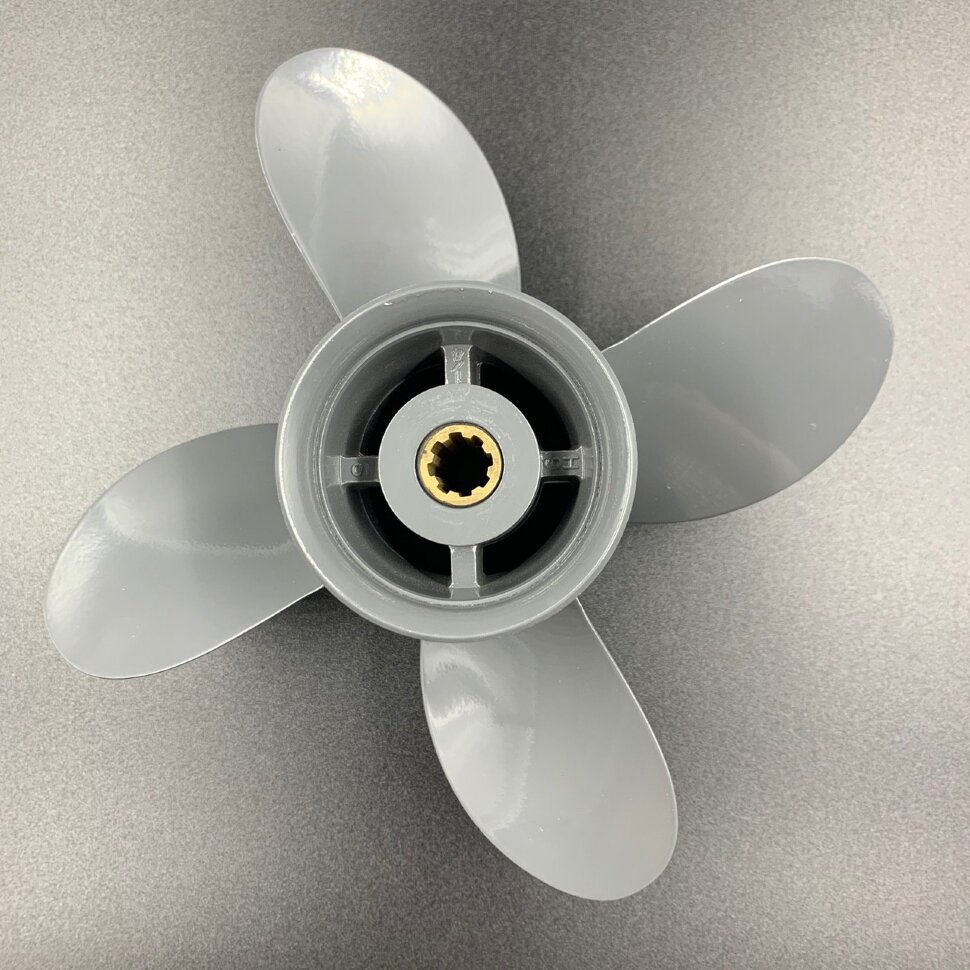 картинка Гребной винт Honda BF8-BF15, BF20D (4x9-1/4x10)