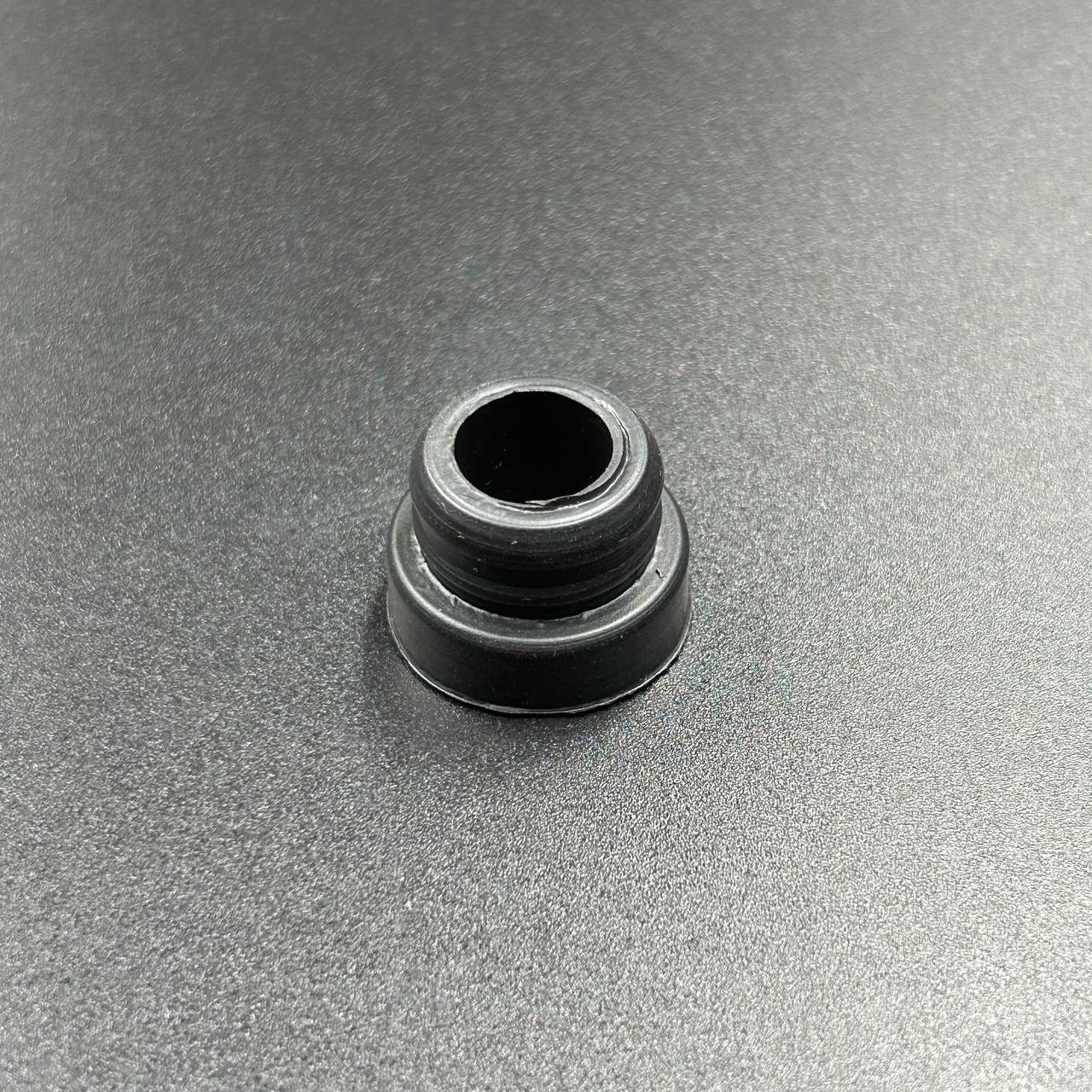 картинка Уплотнение трубки охлаждения Suzuki DT 40-40C, DF 40-50 (Suzuki)