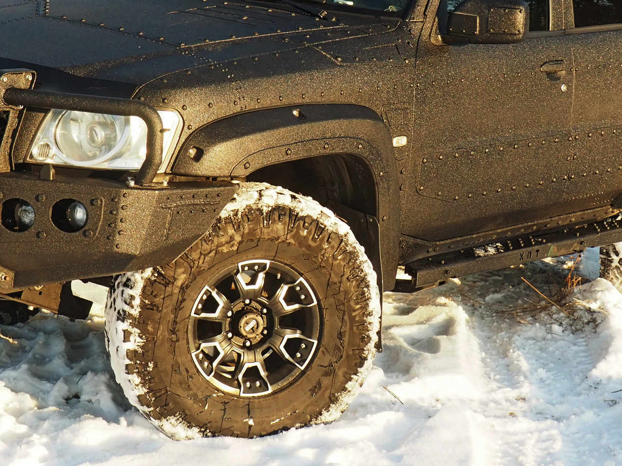 картинка Расширители колесных арок Nissan Patrol Y61