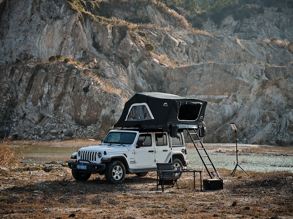 картинка Палатка на крышу автомобиля Wild Land Voyager 160 Pro