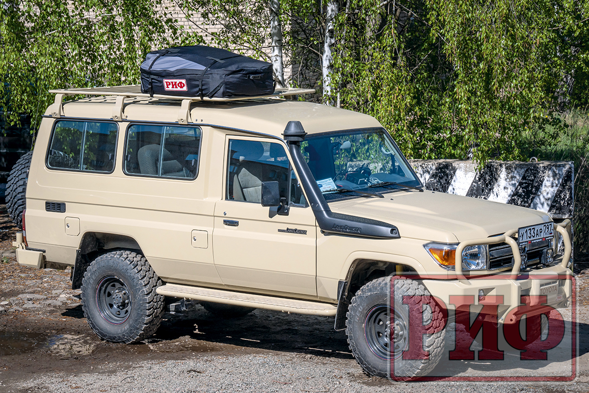 картинка Бокс автомобильный на крышу РИФ мягкий (100x65x45 см) 