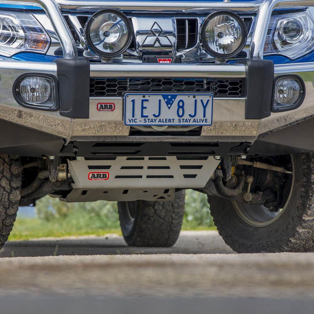 Защита днища Mitsubishi Triton (АКПП) 2015+ RB