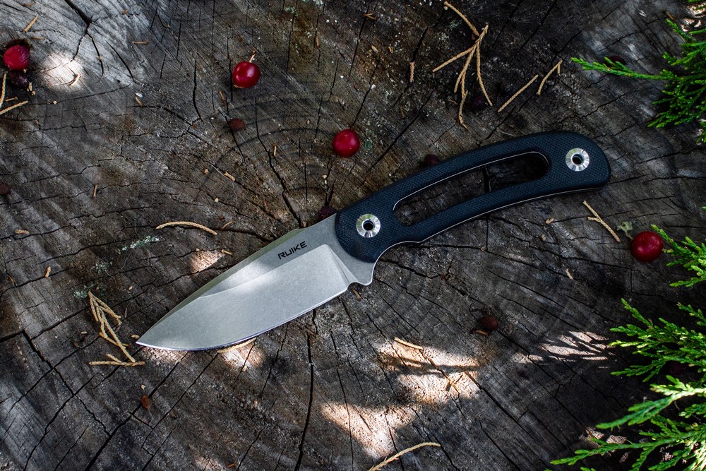 картинка Нож Ruike Hornet F815 черный