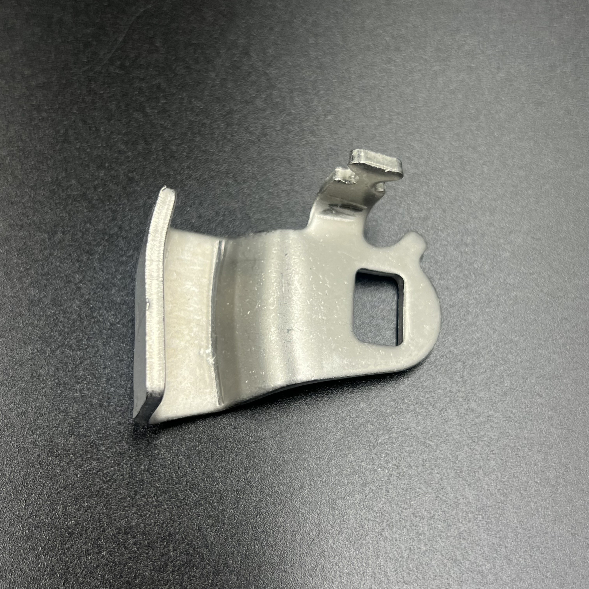 картинка Рычаг фиксации замка капота Yamaha 40X (YUELANG)