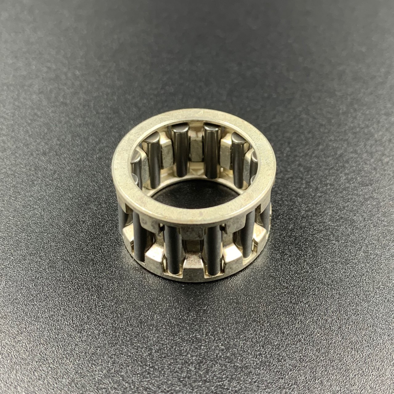 картинка Подшипник шатунный Suzuki DT9.9-15 (20x27x16) (Osaka)