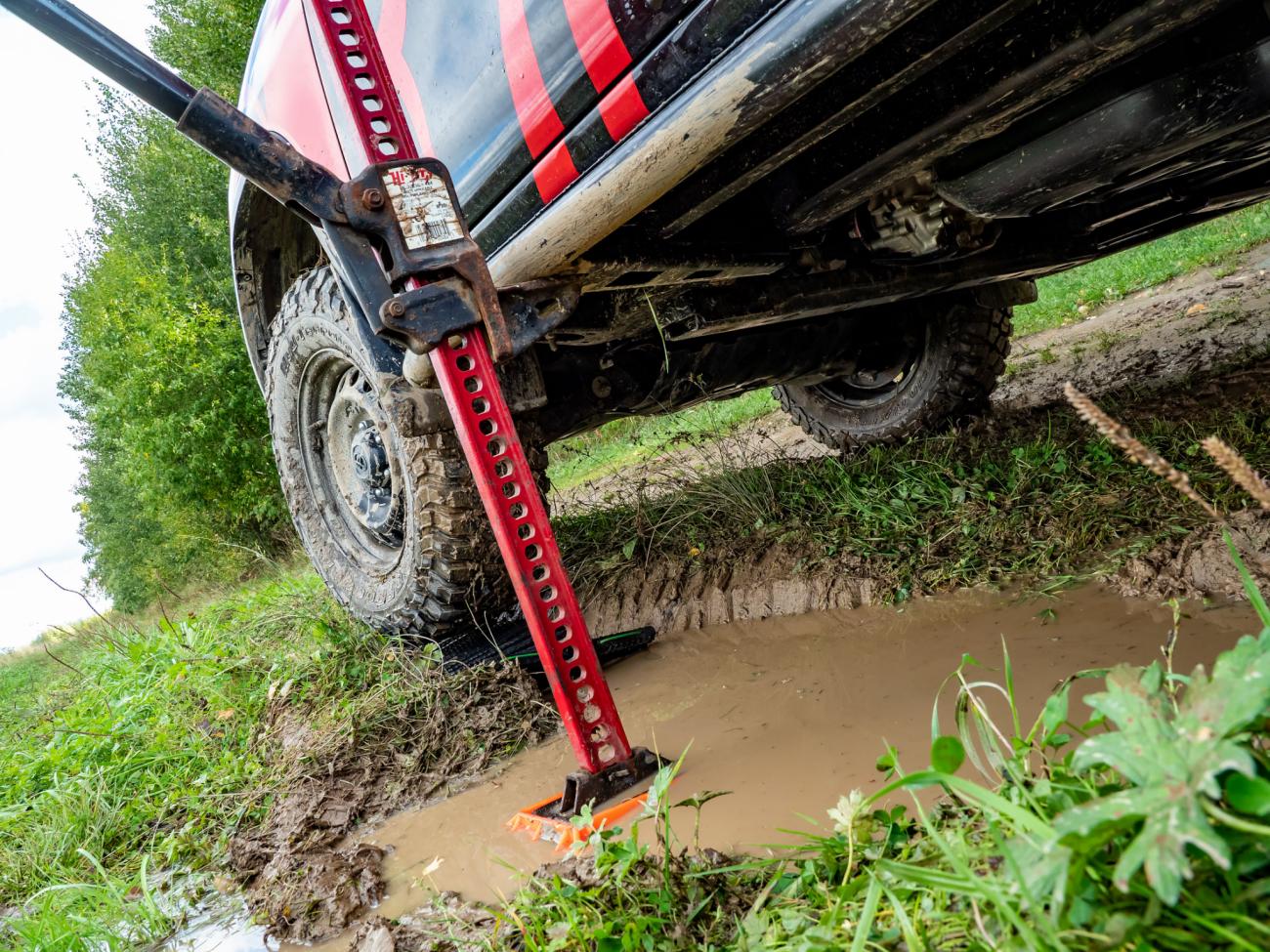 картинка Пороги силовые РИФ Toyota Fortuner 2015+