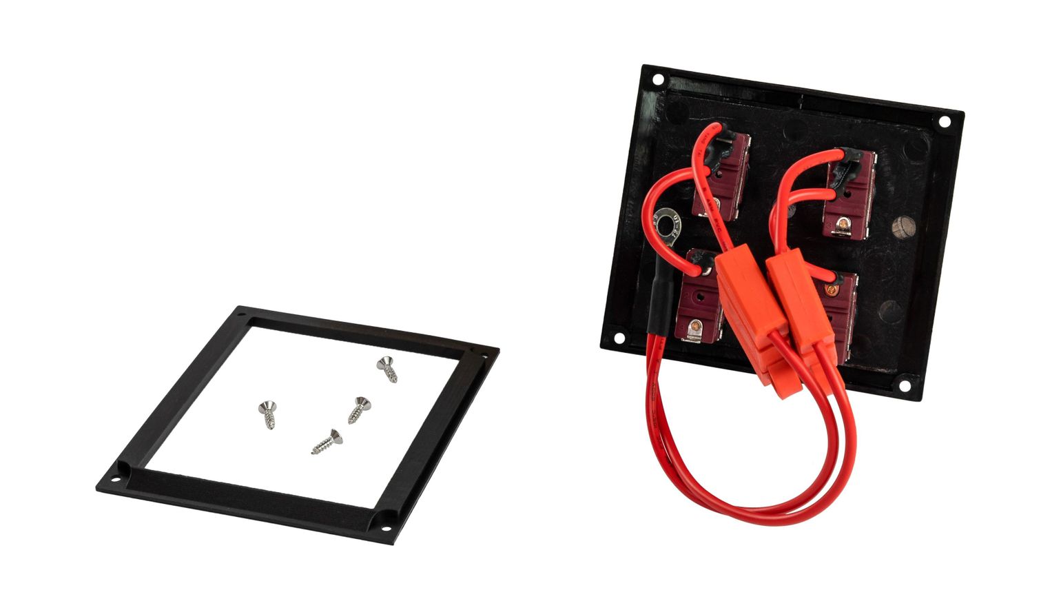 картинка Панель бортового питания 4 переключателя, предохранители