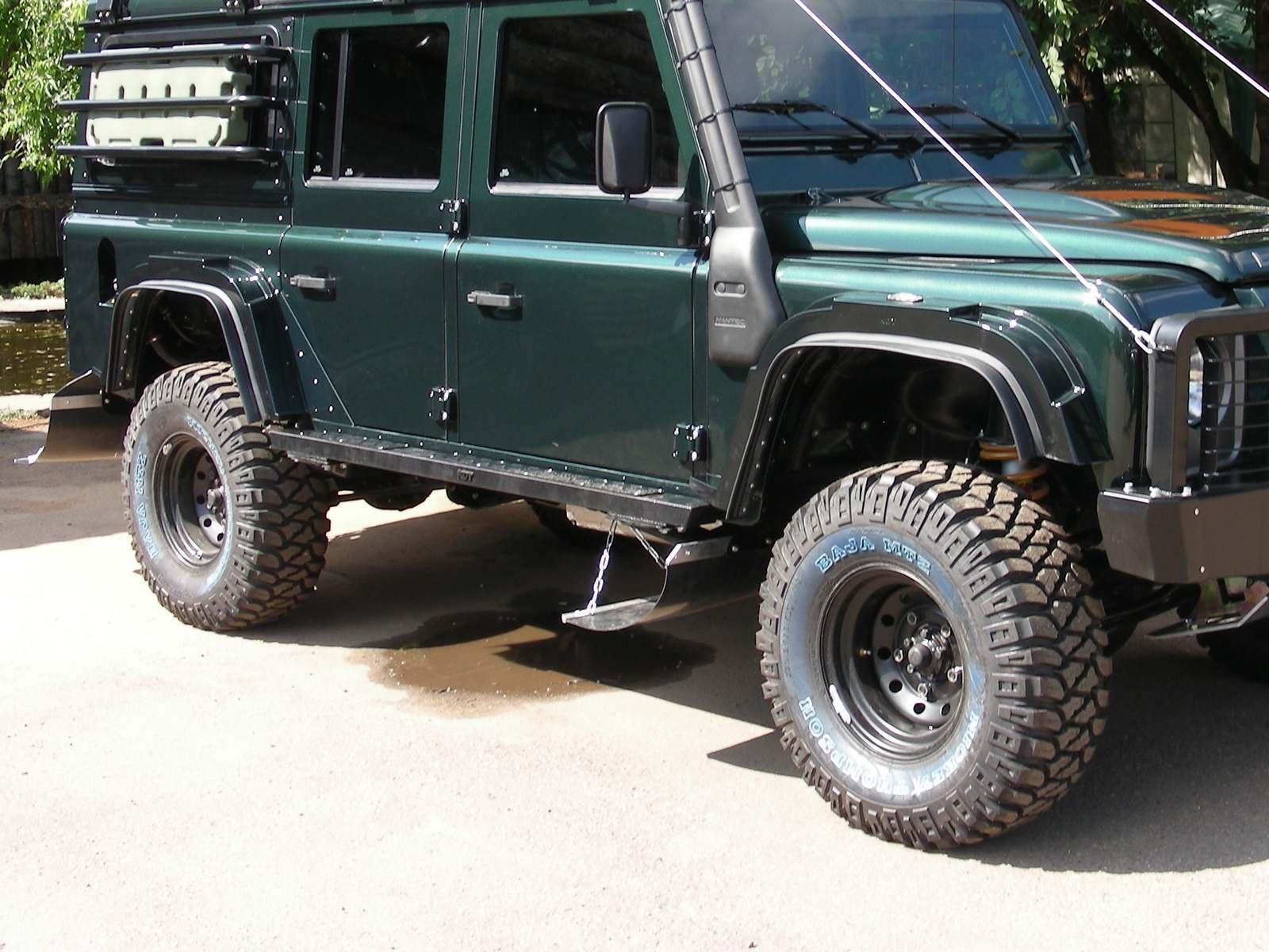 картинка Расширители арок KDT для LAND ROVER DEFENDER