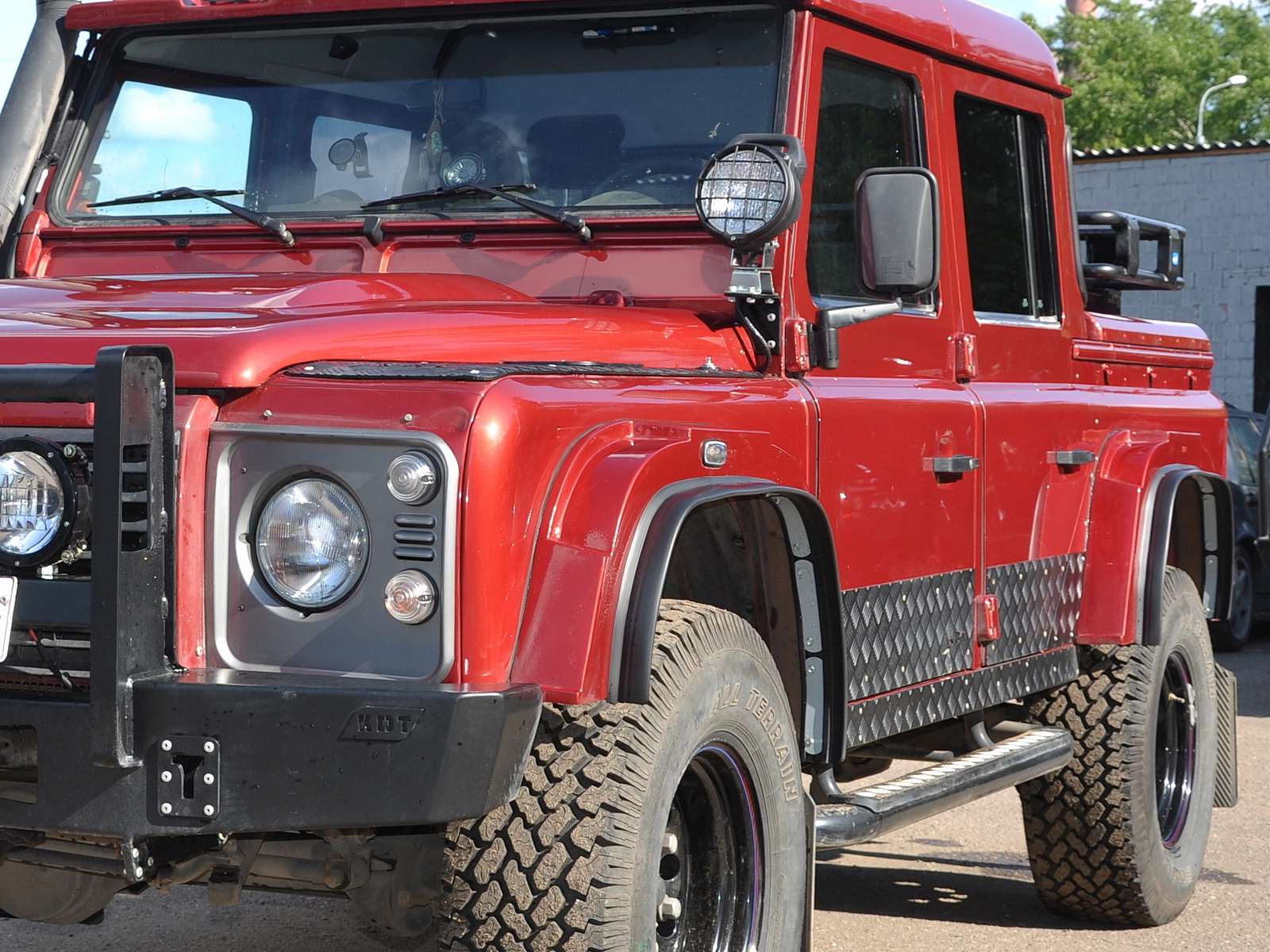 картинка Защита крыльев KDT Land Rover Defender 110/90 (накладки)